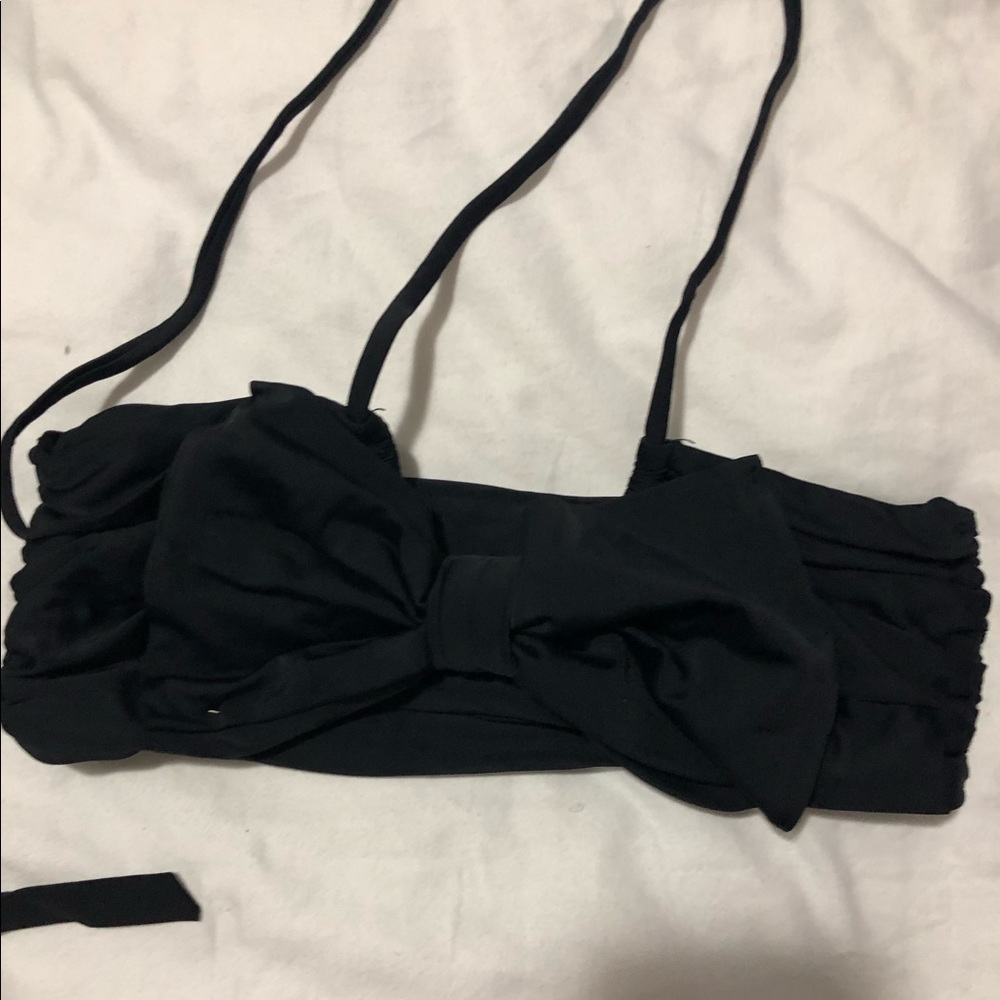 Black bandeau bikini top